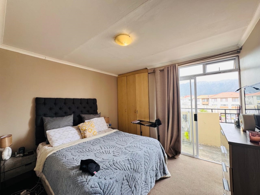 2 Bedroom Property for Sale in Whispering Pines Western Cape